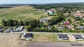 PRODEJ stavebního pozemku 1100 m2 Veská, Sezemice, okres Pardubice, cena 5830000 CZK / objekt, nabízí 